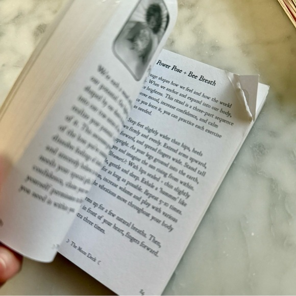 Moon Deck Oracle Card Set with Wooden Box (RARE!) - Picture 6 of 8